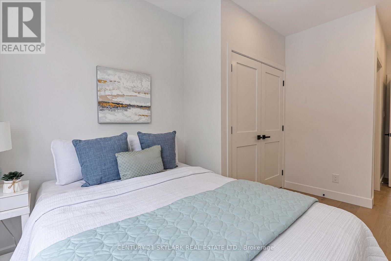 208 Gainsborough Road, Toronto, Ontario  M4L 3C6 - Photo 23 - E14088112