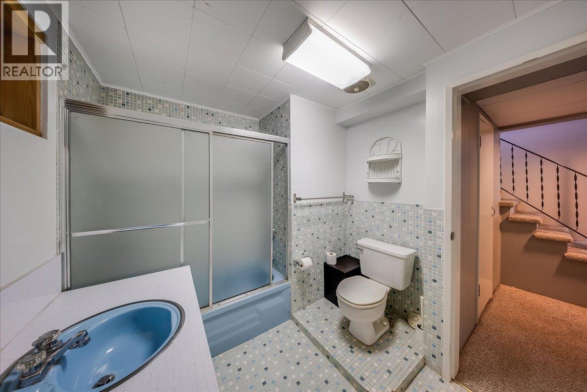 2603 Maple Crescent, Rossland, British Columbia  V0G 1Y0 - Photo 38 - 10403800