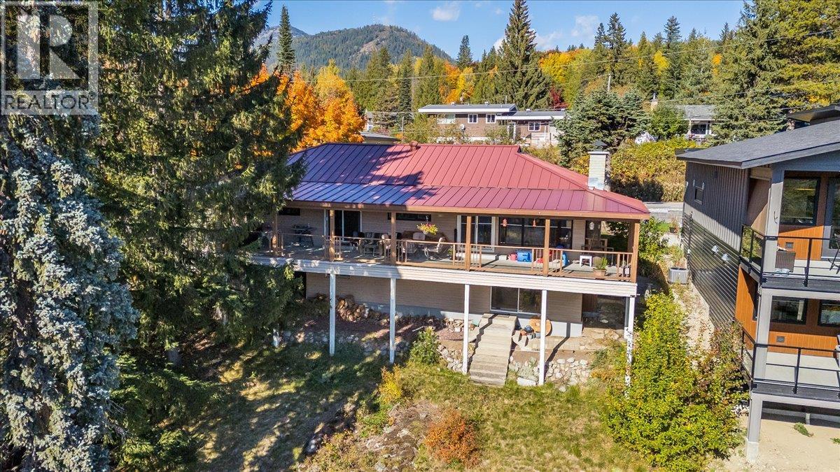 2603 Maple Crescent, Rossland, British Columbia  V0G 1Y0 - Photo 7 - 10403800
