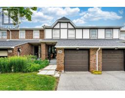 266 SIMONSTON BOULEVARD, Markham, Ontario