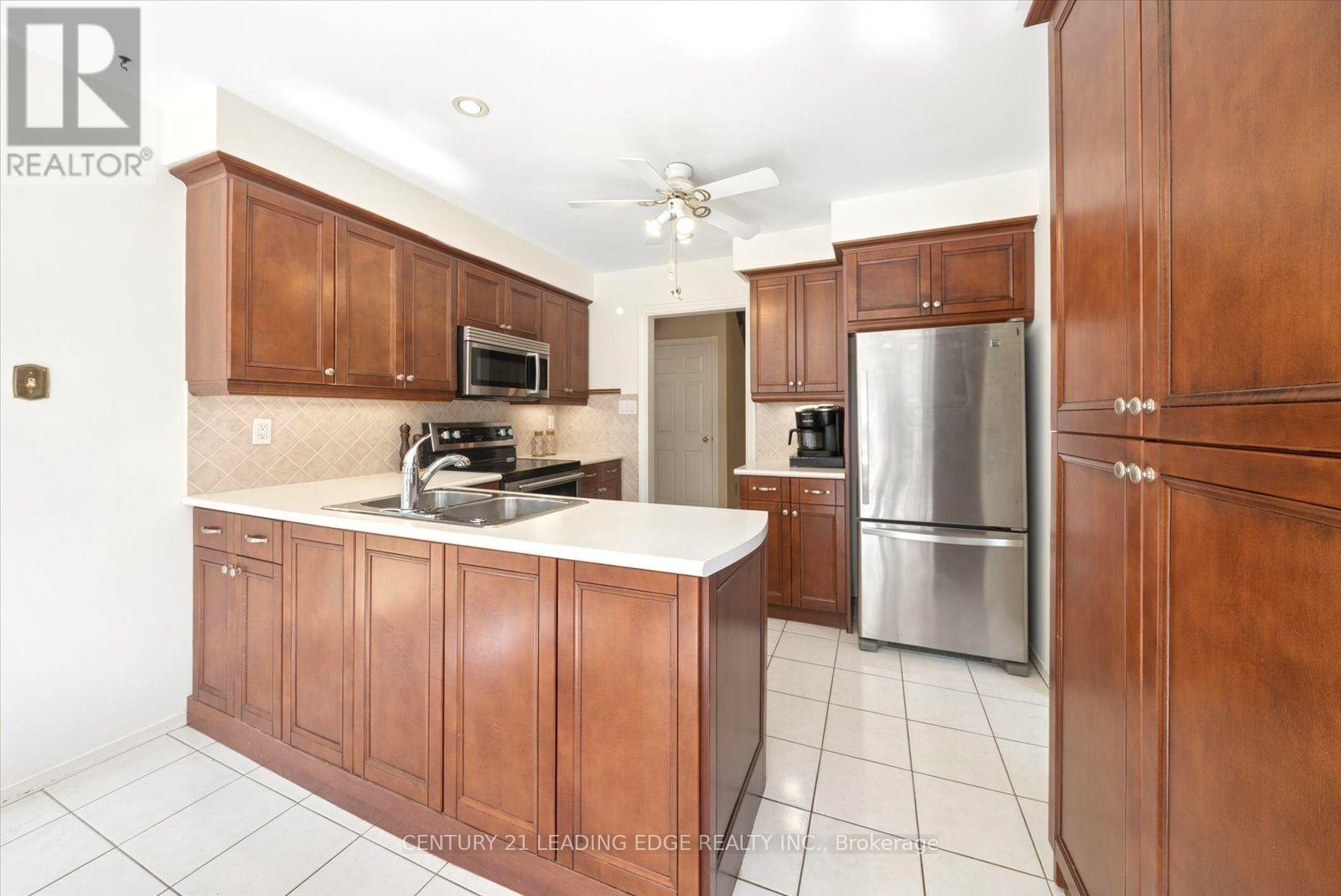 3074 Tours Road, Mississauga, Ontario  L5N 3J2 - Photo 14 - W13729310