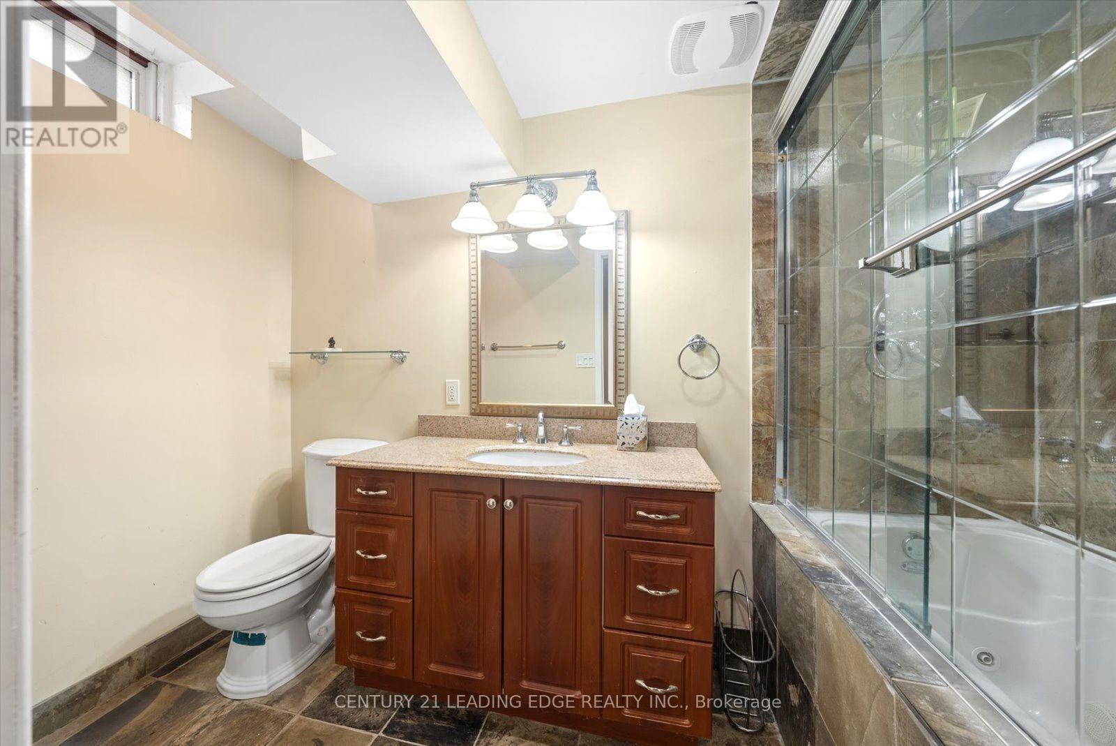3074 Tours Road, Mississauga, Ontario  L5N 3J2 - Photo 46 - W13729310