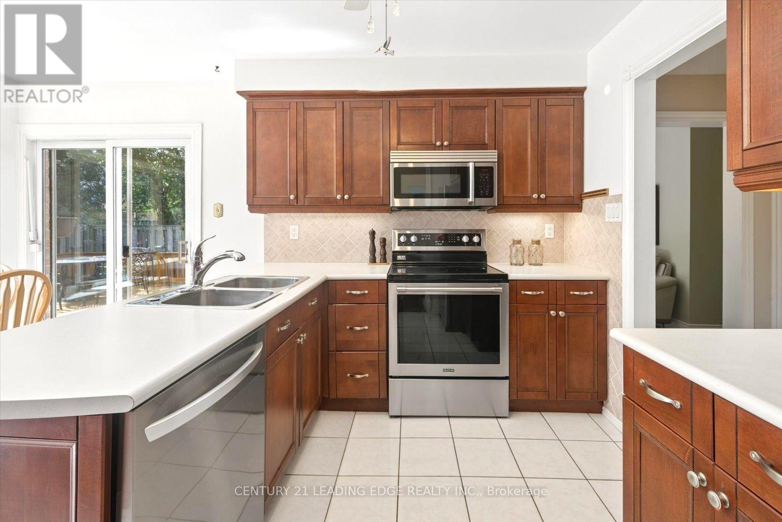 3074 Tours Road, Mississauga, Ontario  L5N 3J2 - Photo 16 - W13729310
