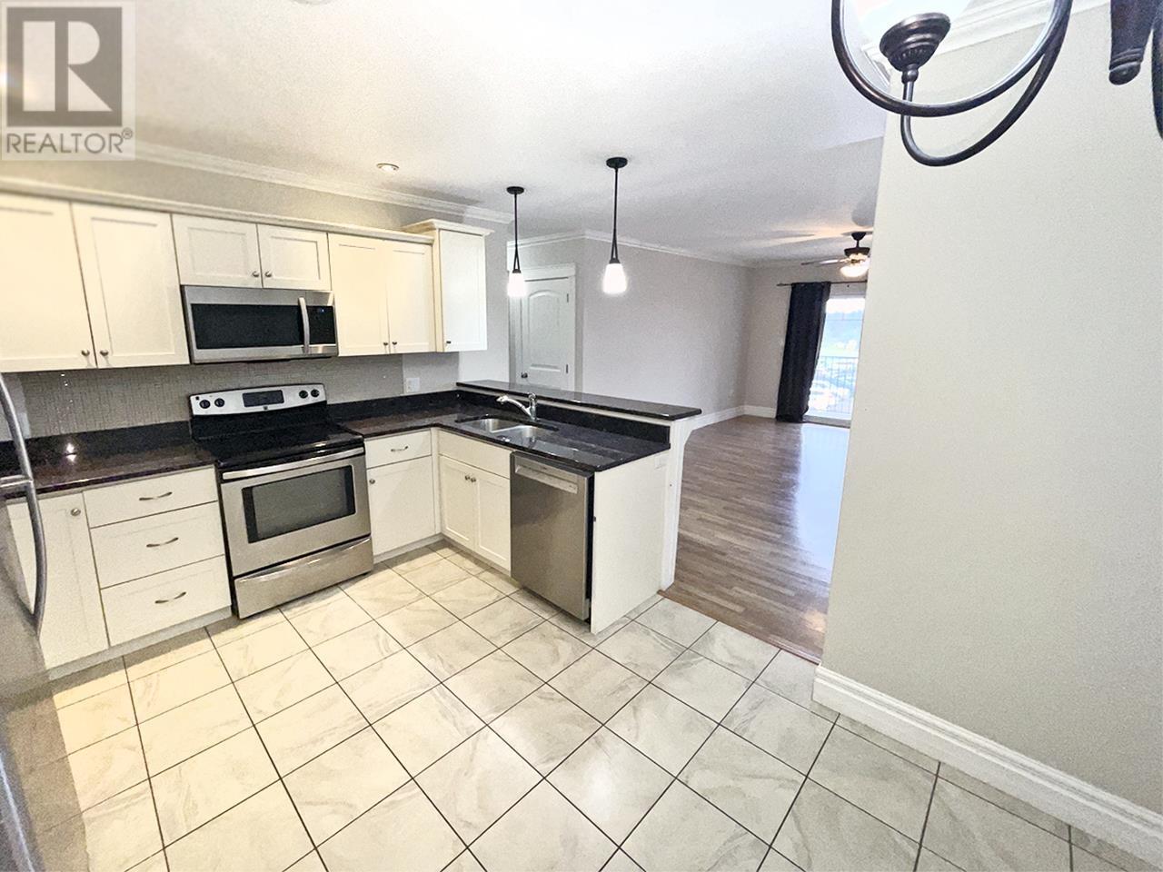 203 53 Glen Stewart Drive, Stratford, Prince Edward Island  C1B 2A8 - Photo 6 - 202621890