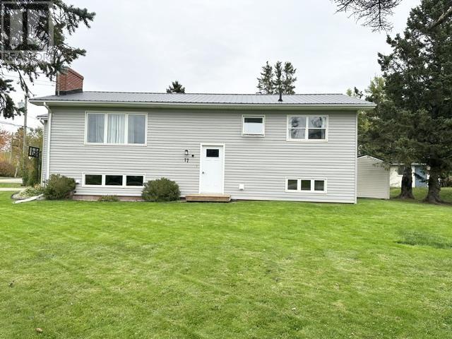 17 Aintree Drive, Stratford, Prince Edward Island  C1B 1L8 - Photo 3 - 202626062