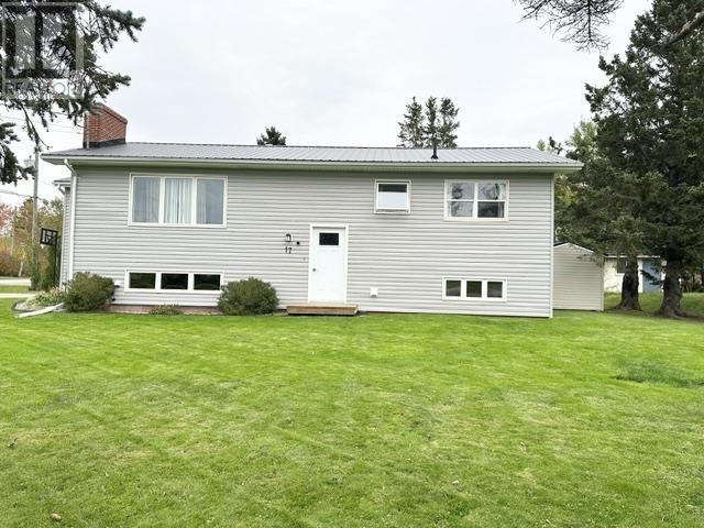 17 Aintree Drive, Stratford, Prince Edward Island  C1B 1L8 - Photo 4 - 202626062