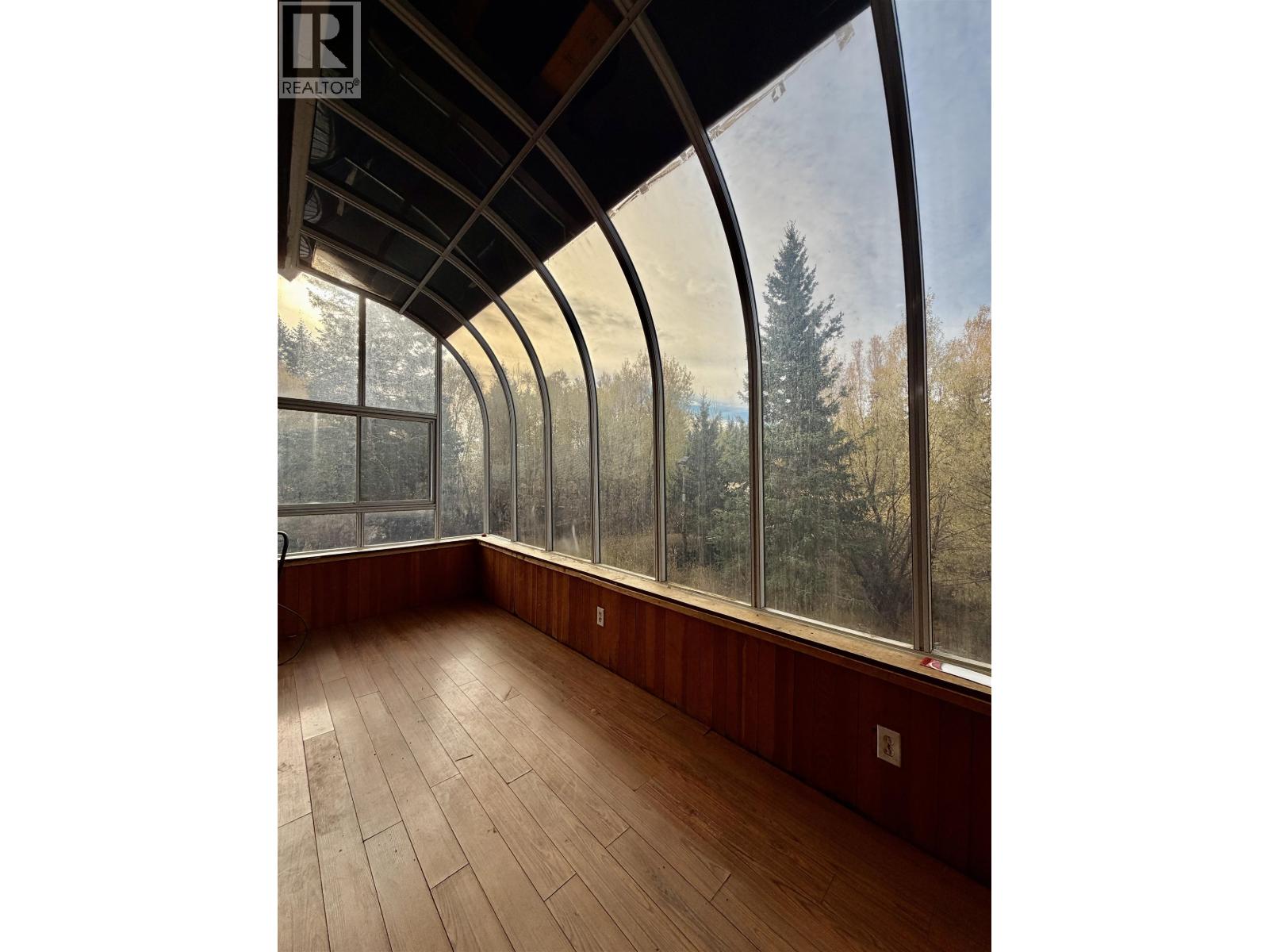 3642 Spokin Lake Road, 150 Mile House, British Columbia  V0K 2G0 - Photo 13 - R3117085
