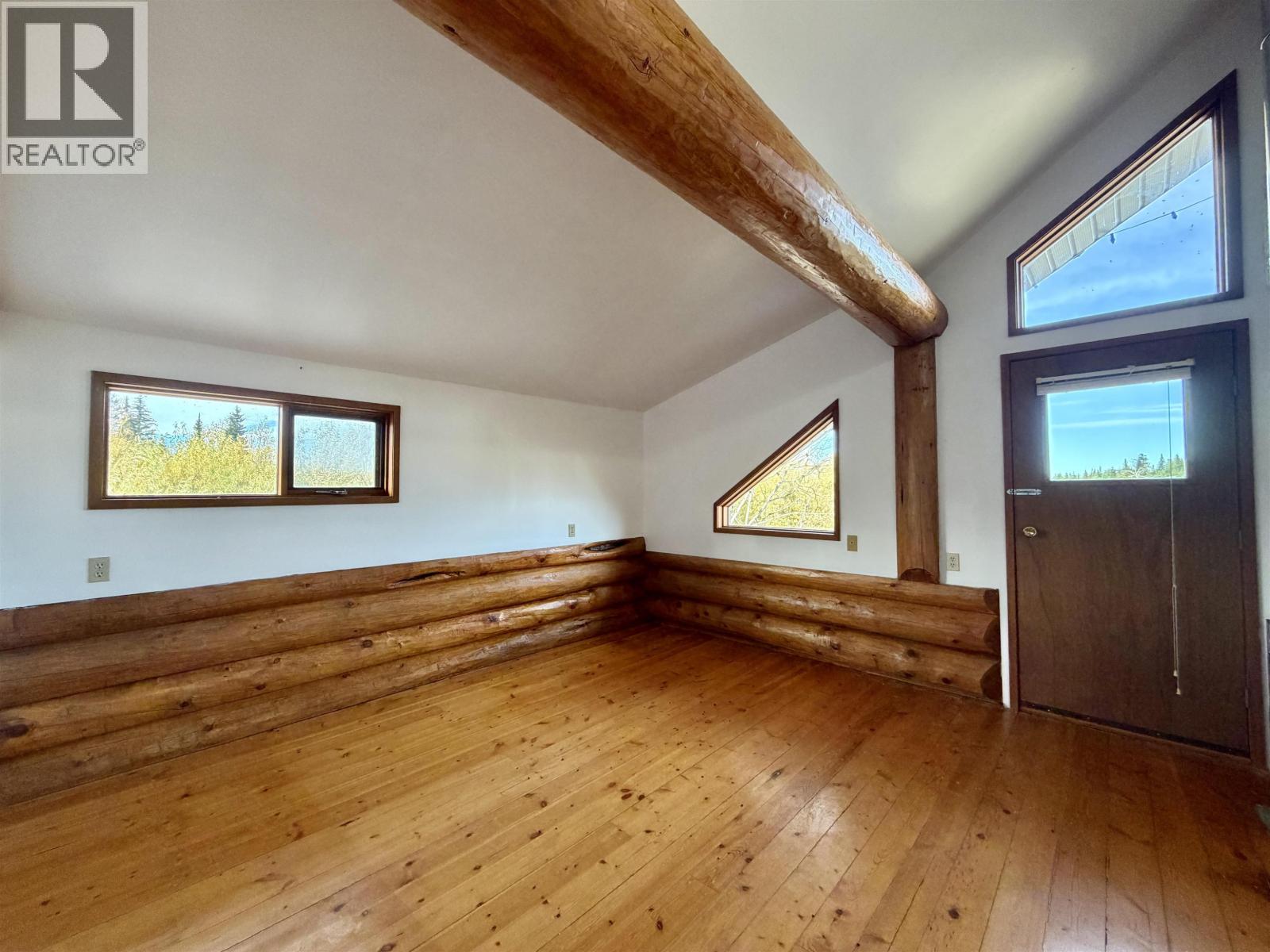 3642 Spokin Lake Road, 150 Mile House, British Columbia  V0K 2G0 - Photo 9 - R3117085