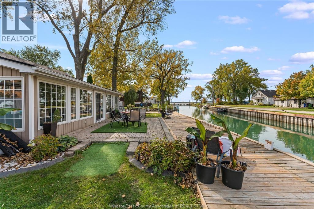 3 Shangrila Street, Amherstburg, Ontario N9V 2T3 - Photo 5 - 26025514