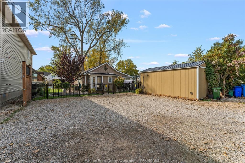 3 Shangrila Street, Amherstburg, Ontario N9V 2T3 - Photo 9 - 26025514