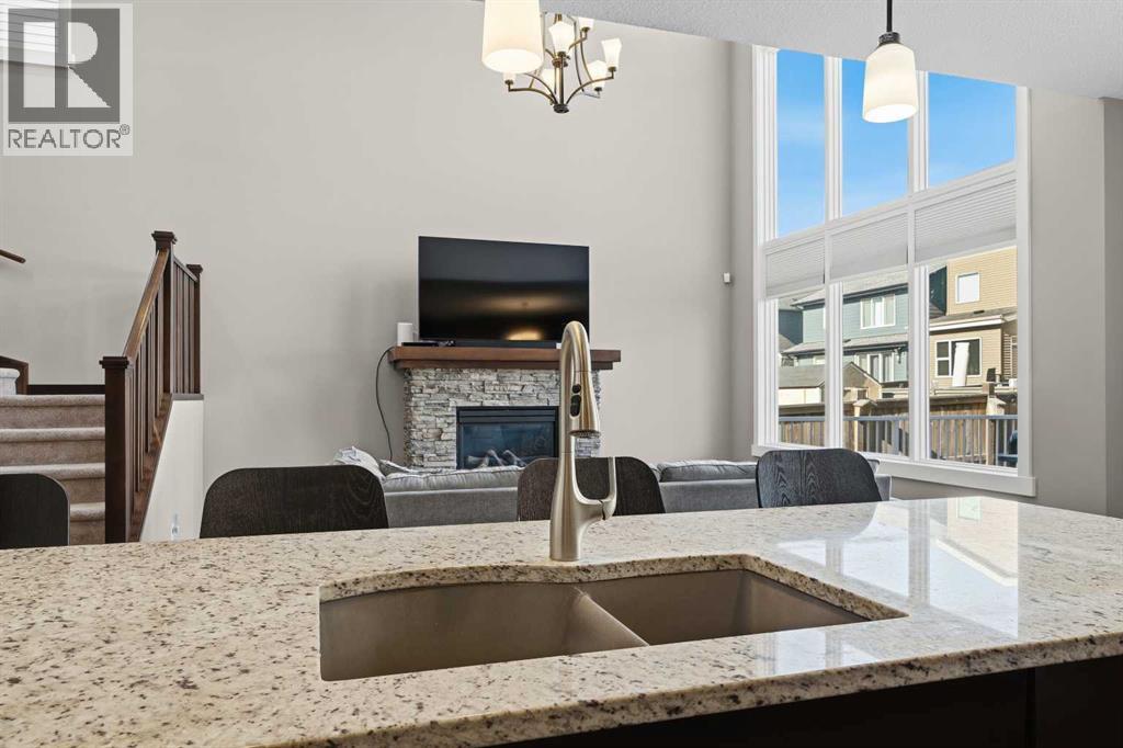 52 Evansborough Green NW, Calgary, Alberta  T3P 0M8 - Photo 5 - A2352602