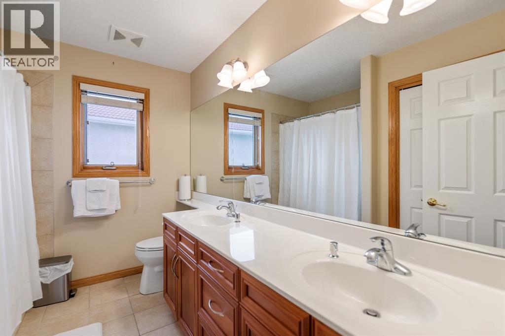 107 Arbour  Vista Road NW
