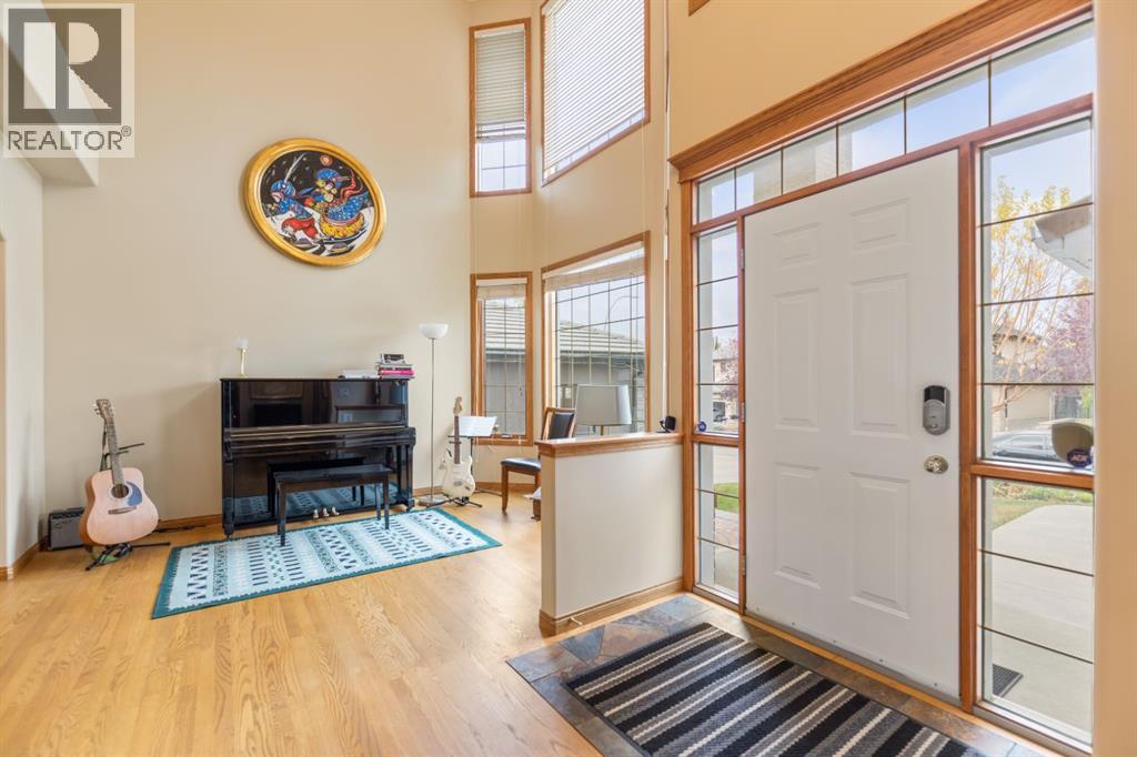 107 Arbour  Vista Road NW