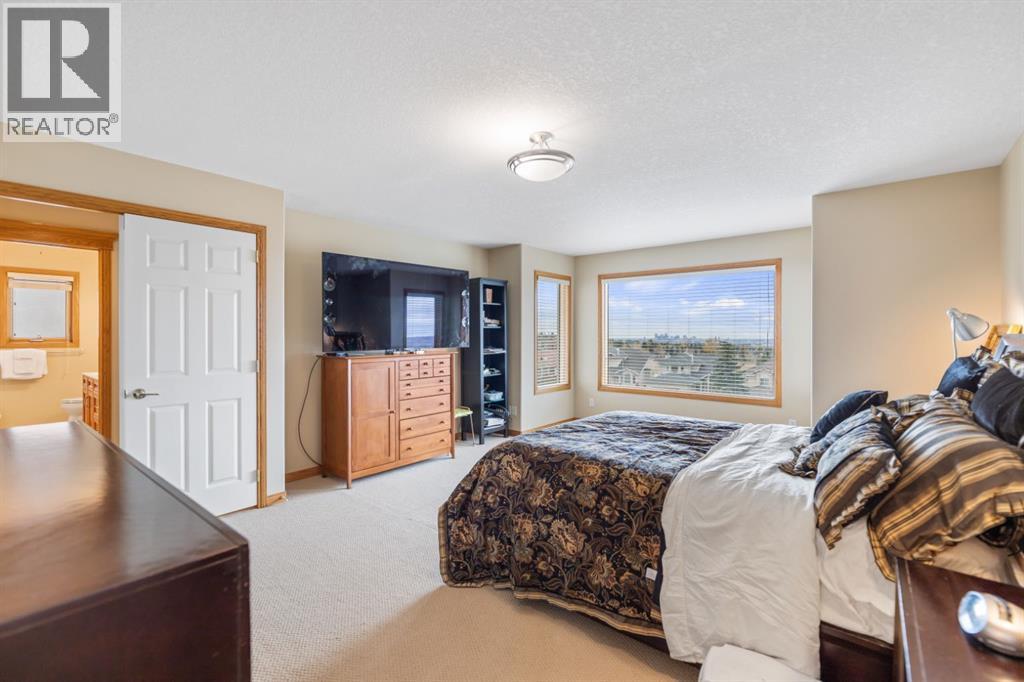 107 Arbour  Vista Road NW