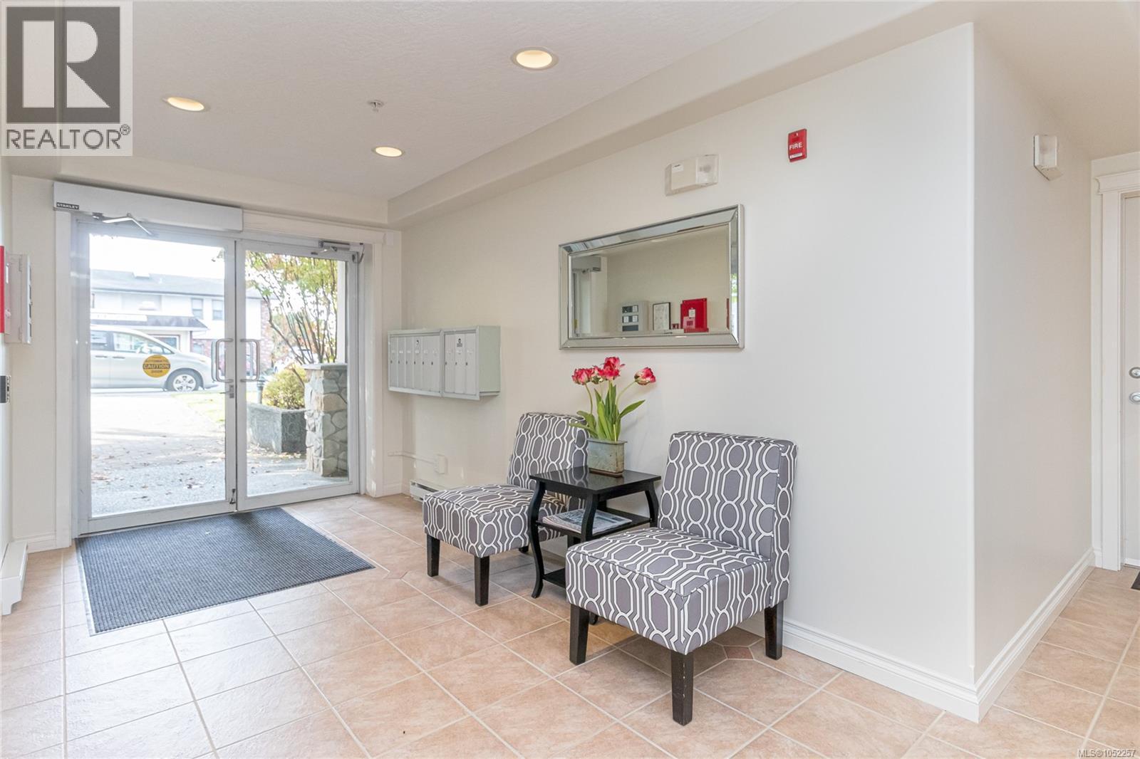 102 2318 James White Blvd