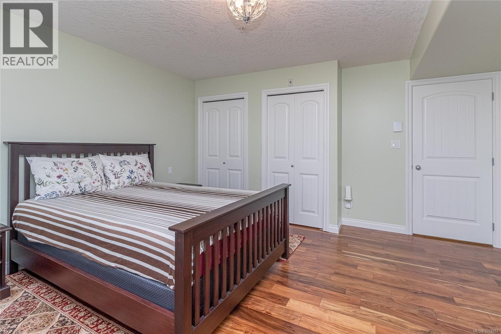 102 2318 James White Blvd