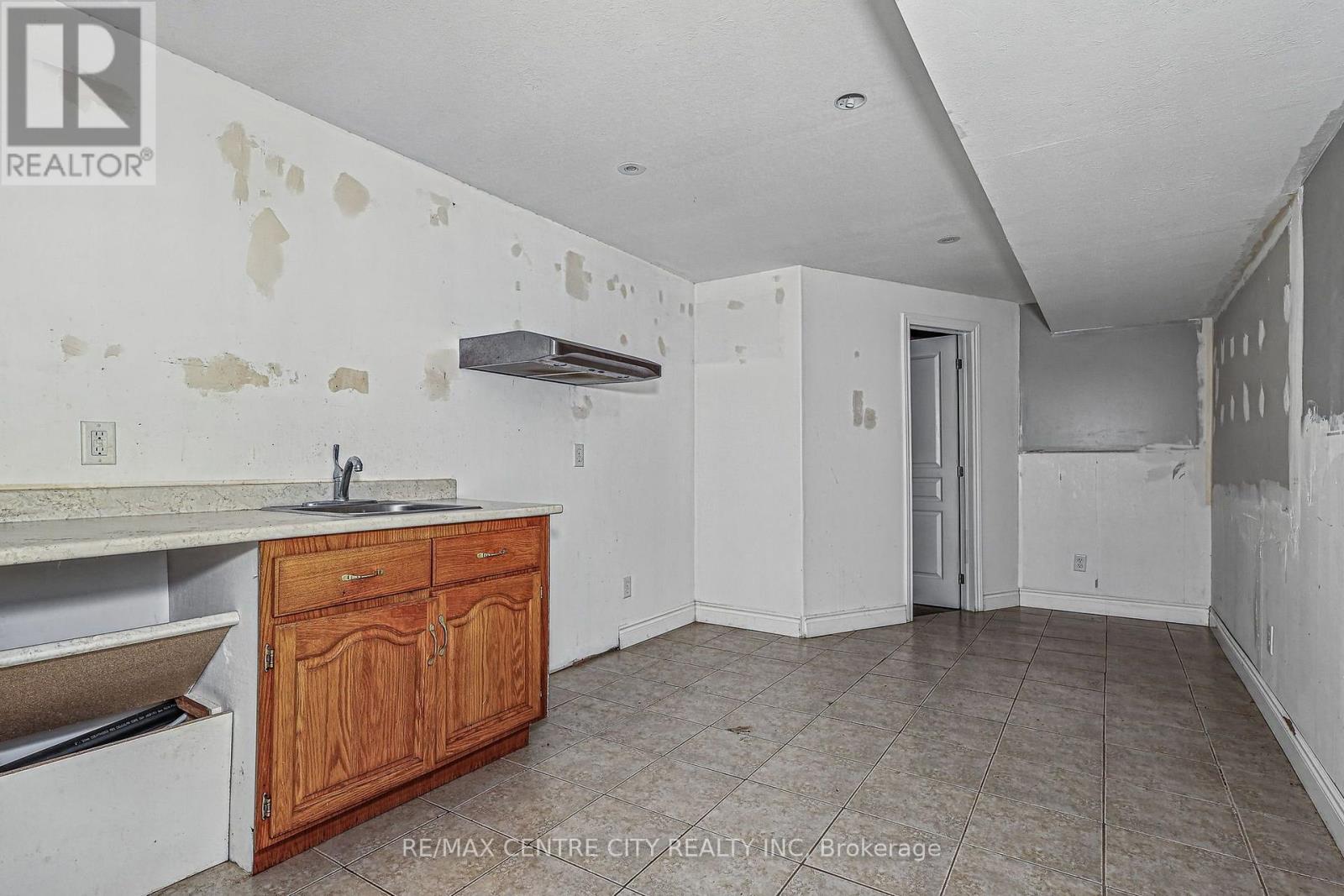 37 Juno Drive, St. Thomas, Ontario  N5R 6E9 - Photo 24 - X14088404
