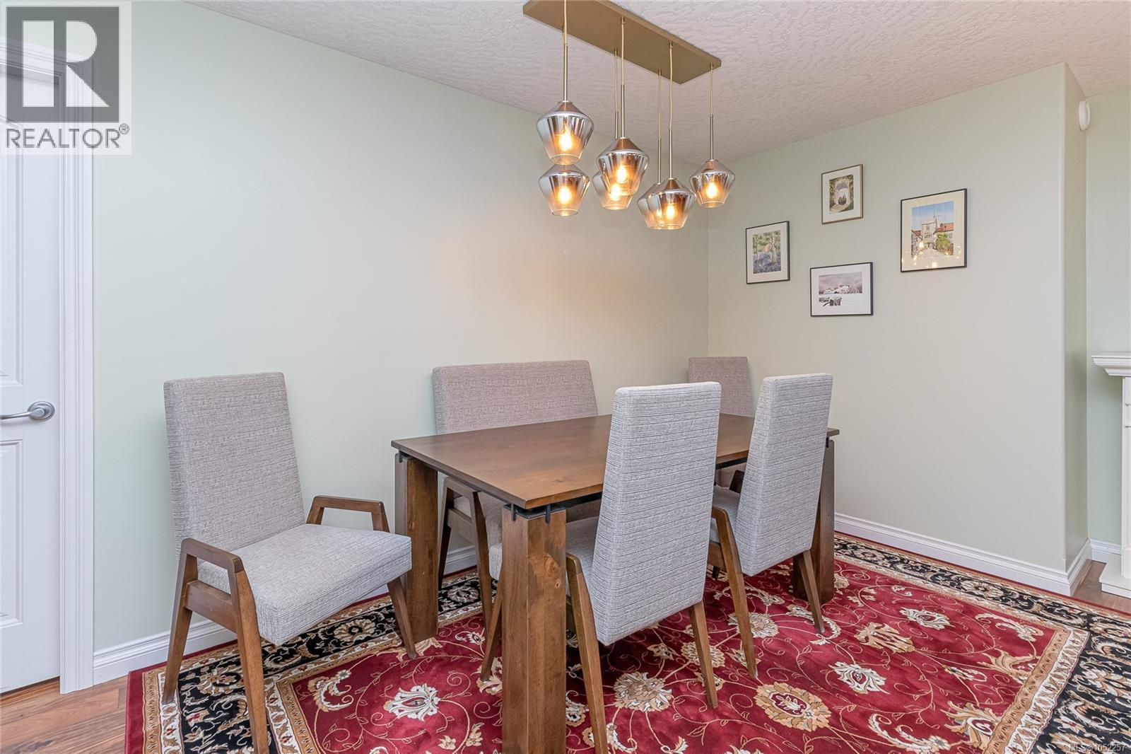 102 2318 James White Blvd