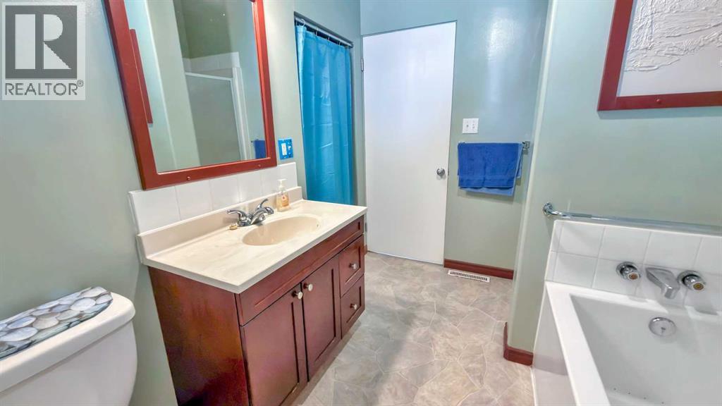 4815 46 Street, Rocky Mountain House, Alberta  T4T 1C4 - Photo 30 - A2351935