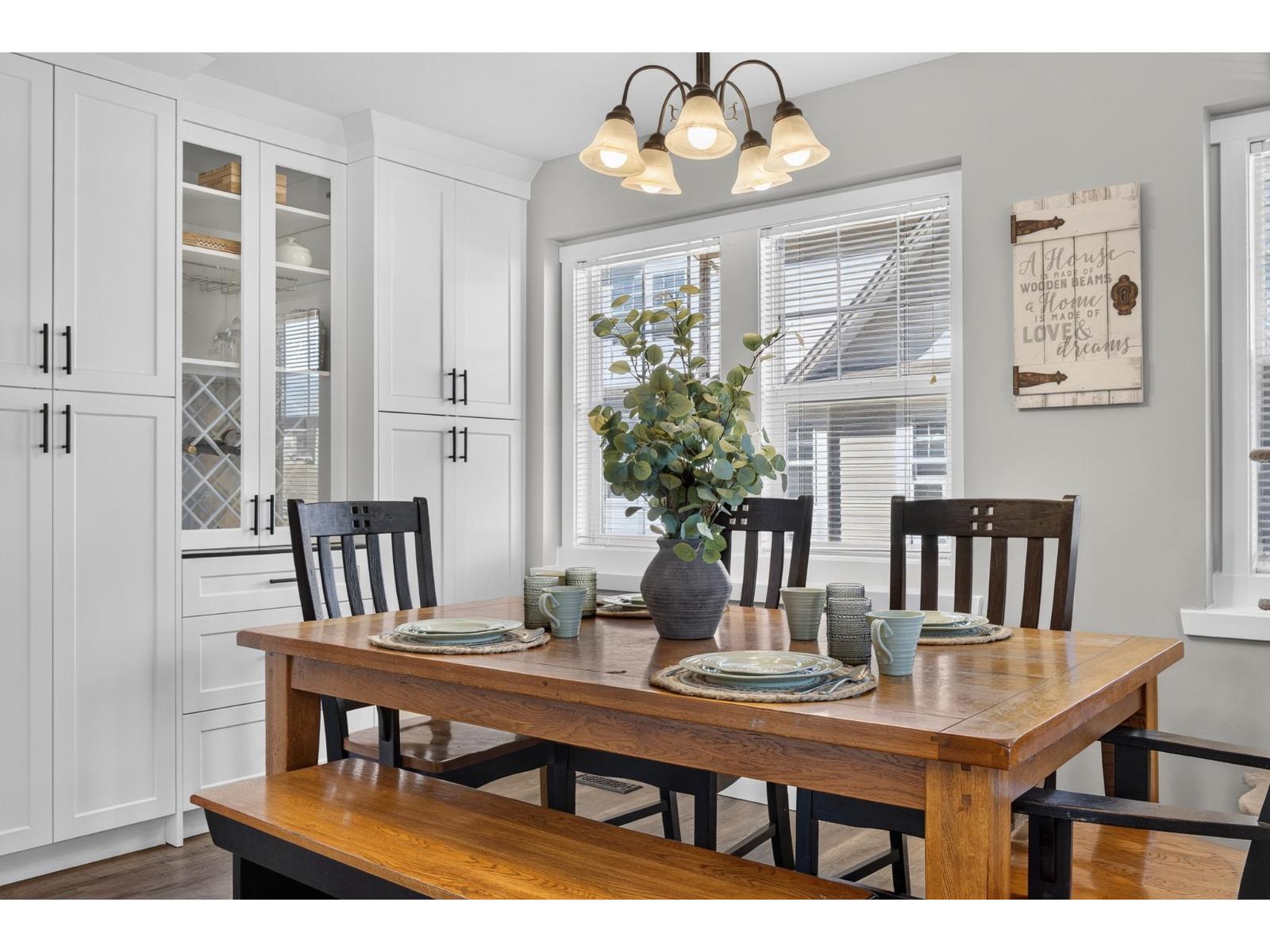 4 46538 FIRST AVENUE|Chilliwack Proper East