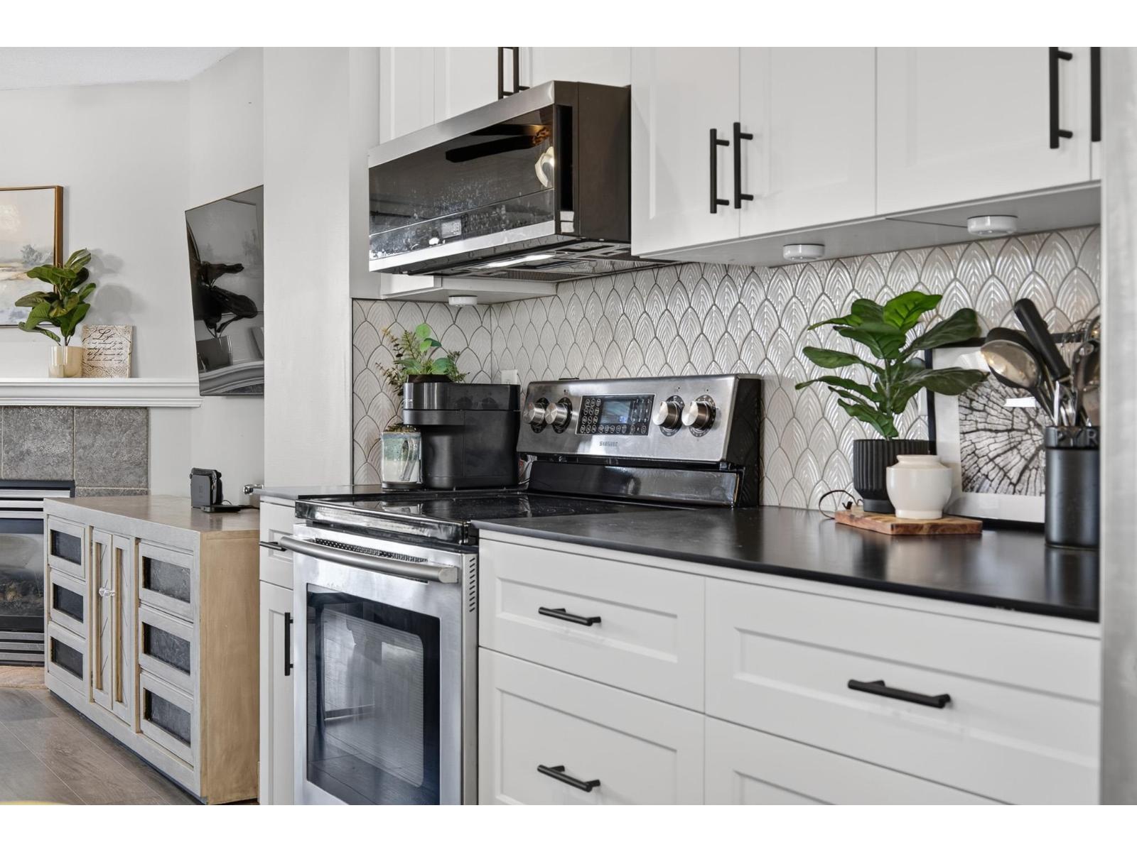 4 46538 FIRST AVENUE|Chilliwack Proper East