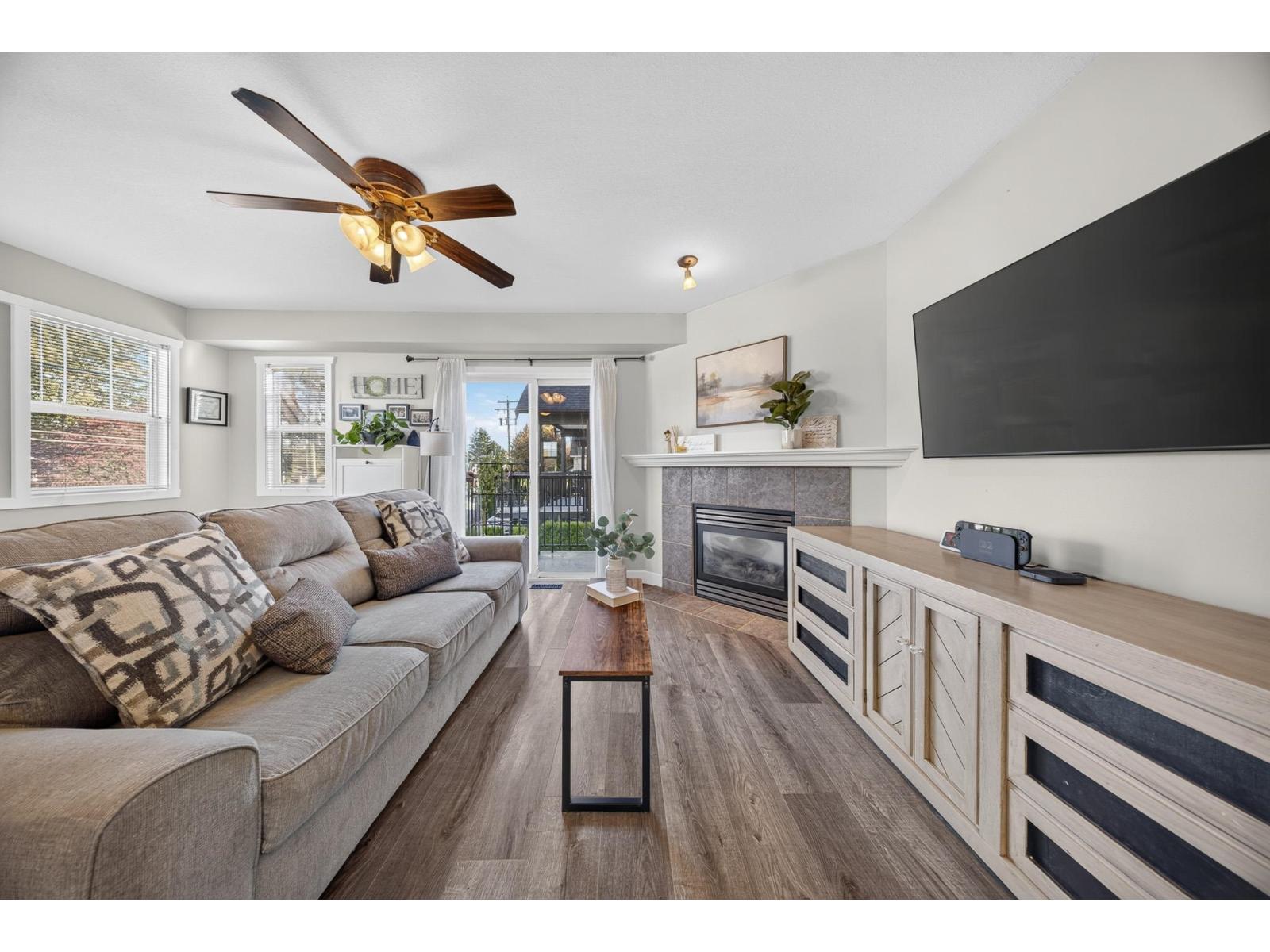 4 46538 FIRST AVENUE|Chilliwack Proper East