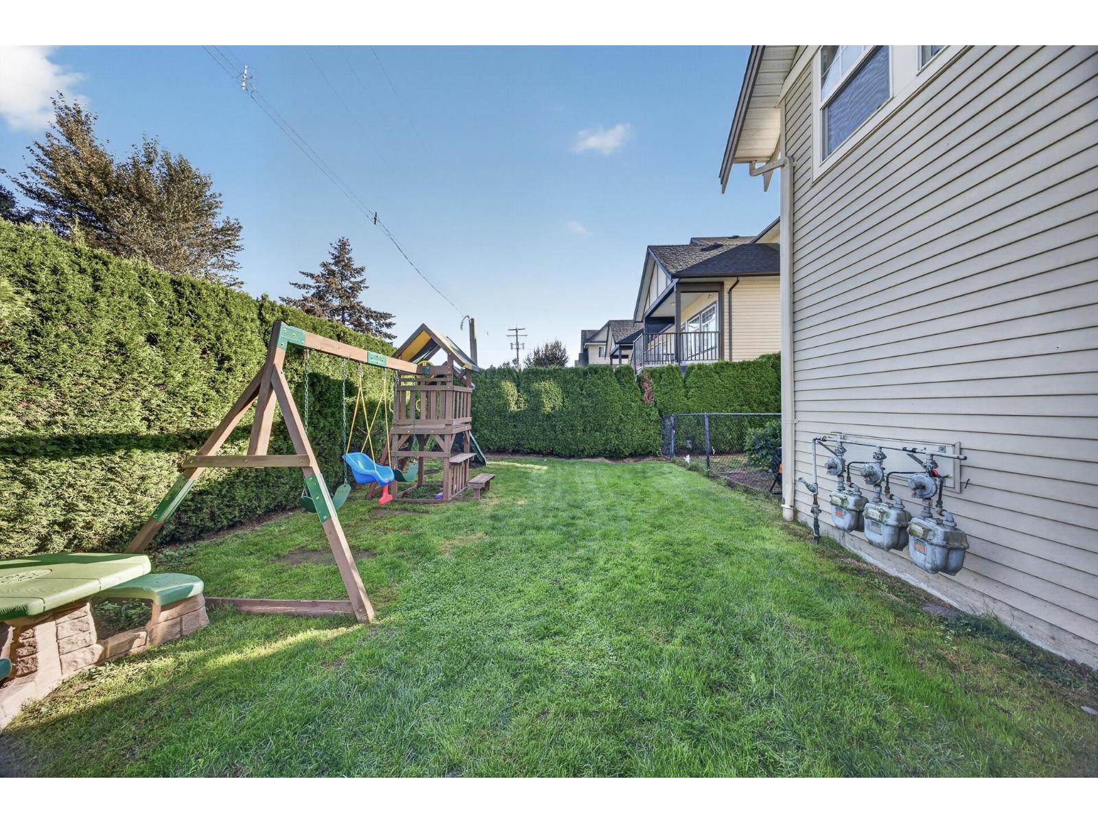 4 46538 FIRST AVENUE|Chilliwack Proper East