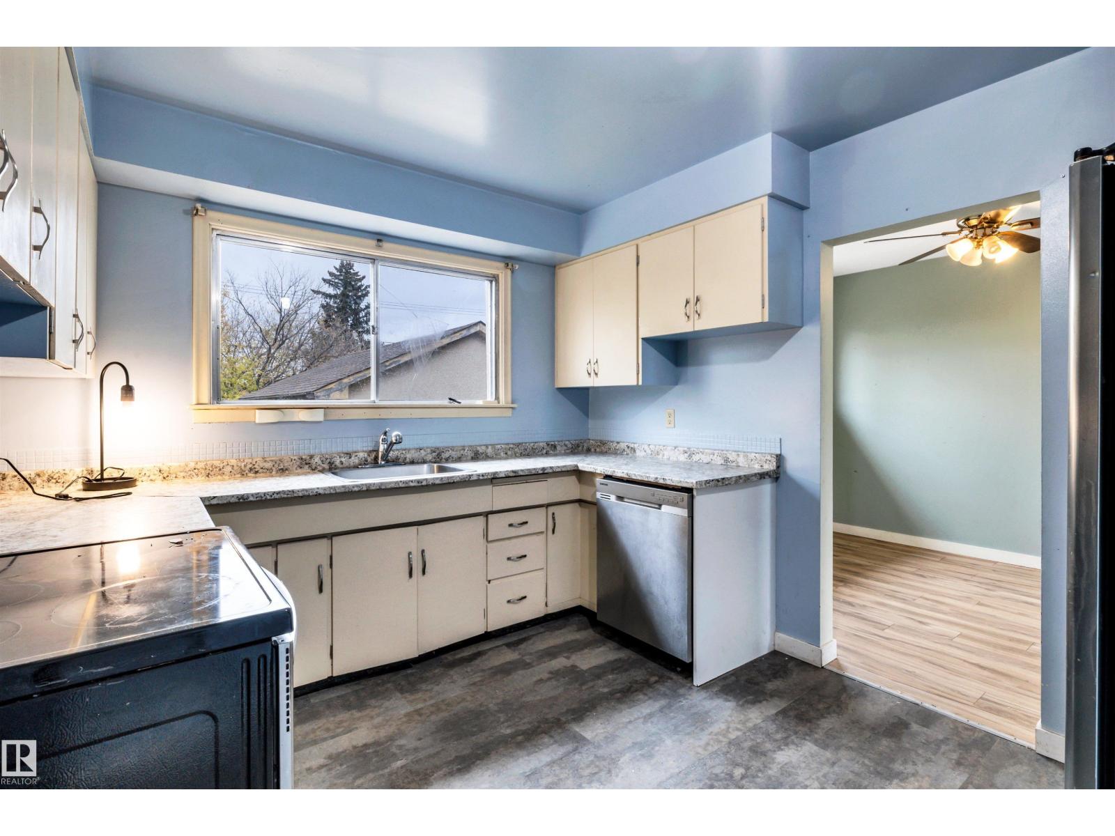 12823 94 ST NW