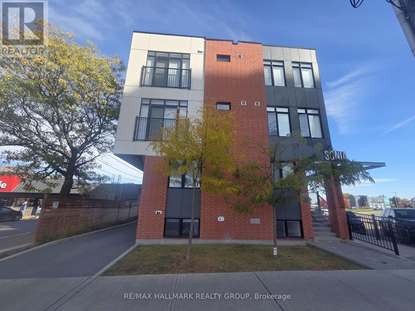 001 - 351 CROYDON AVENUE, ottawa, Ontario