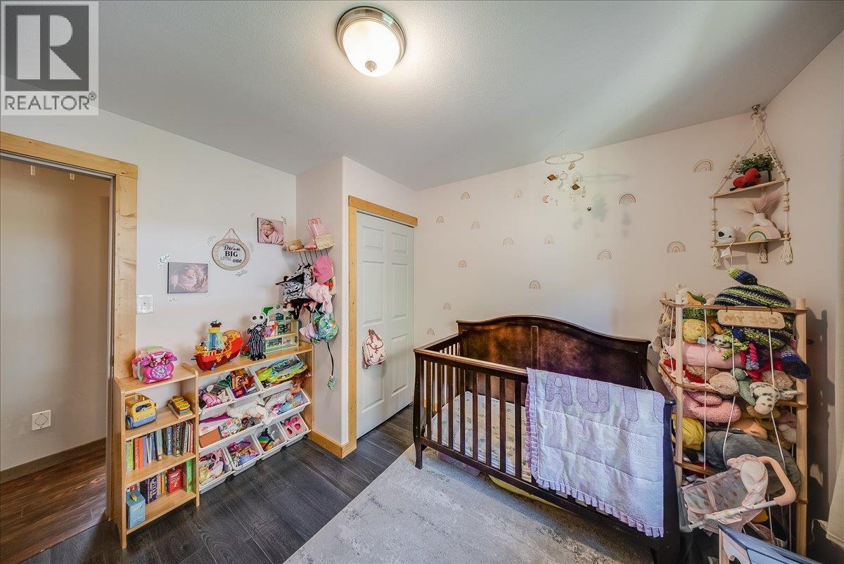 2045 Raspberry Road, Castlegar, British Columbia  V1N 4T6 - Photo 29 - 10403496