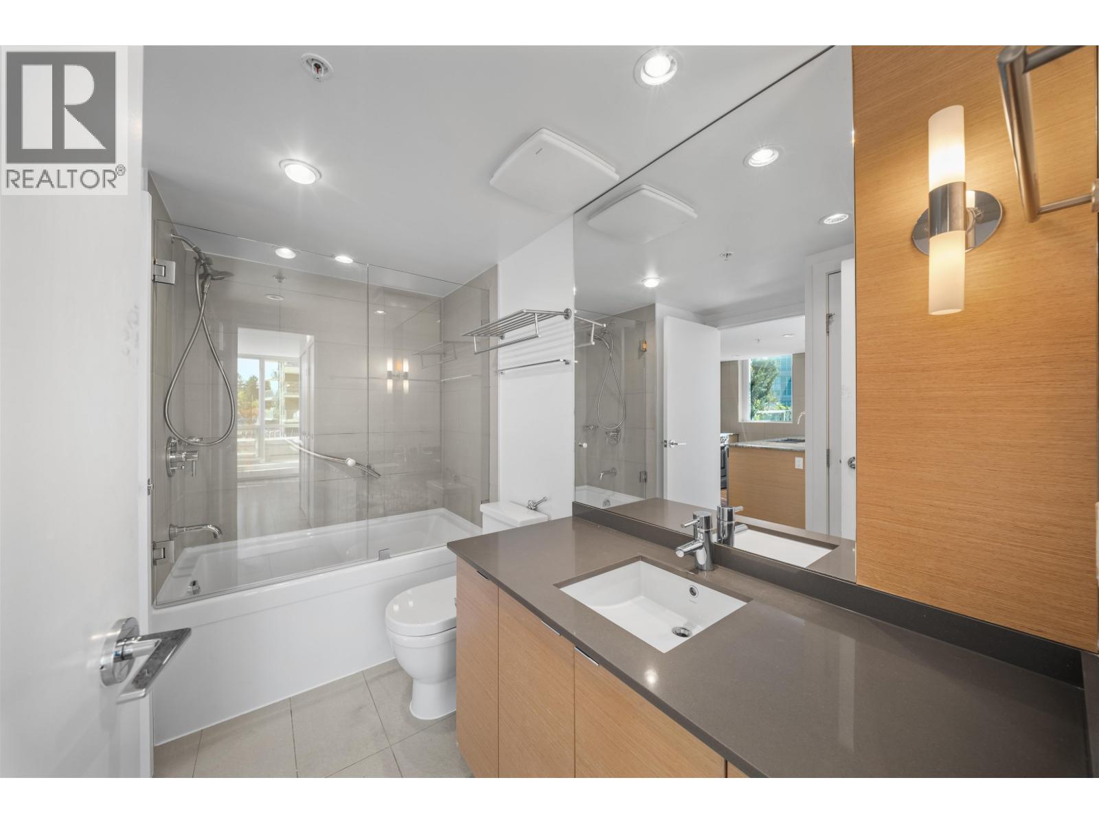 519 135 E 17th Street, North Vancouver, British Columbia  V7L 0C4 - Photo 13 - R3176125
