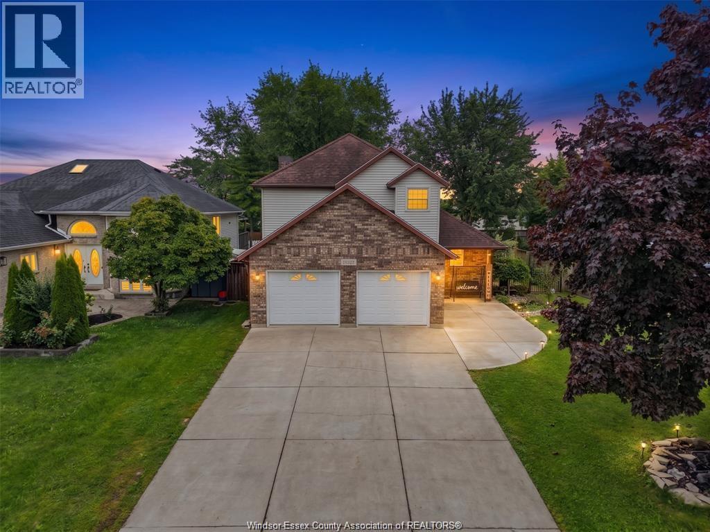 MLS# 26025519: 2920 STRAWBERRY DRIVE, Tecumseh, Canada
