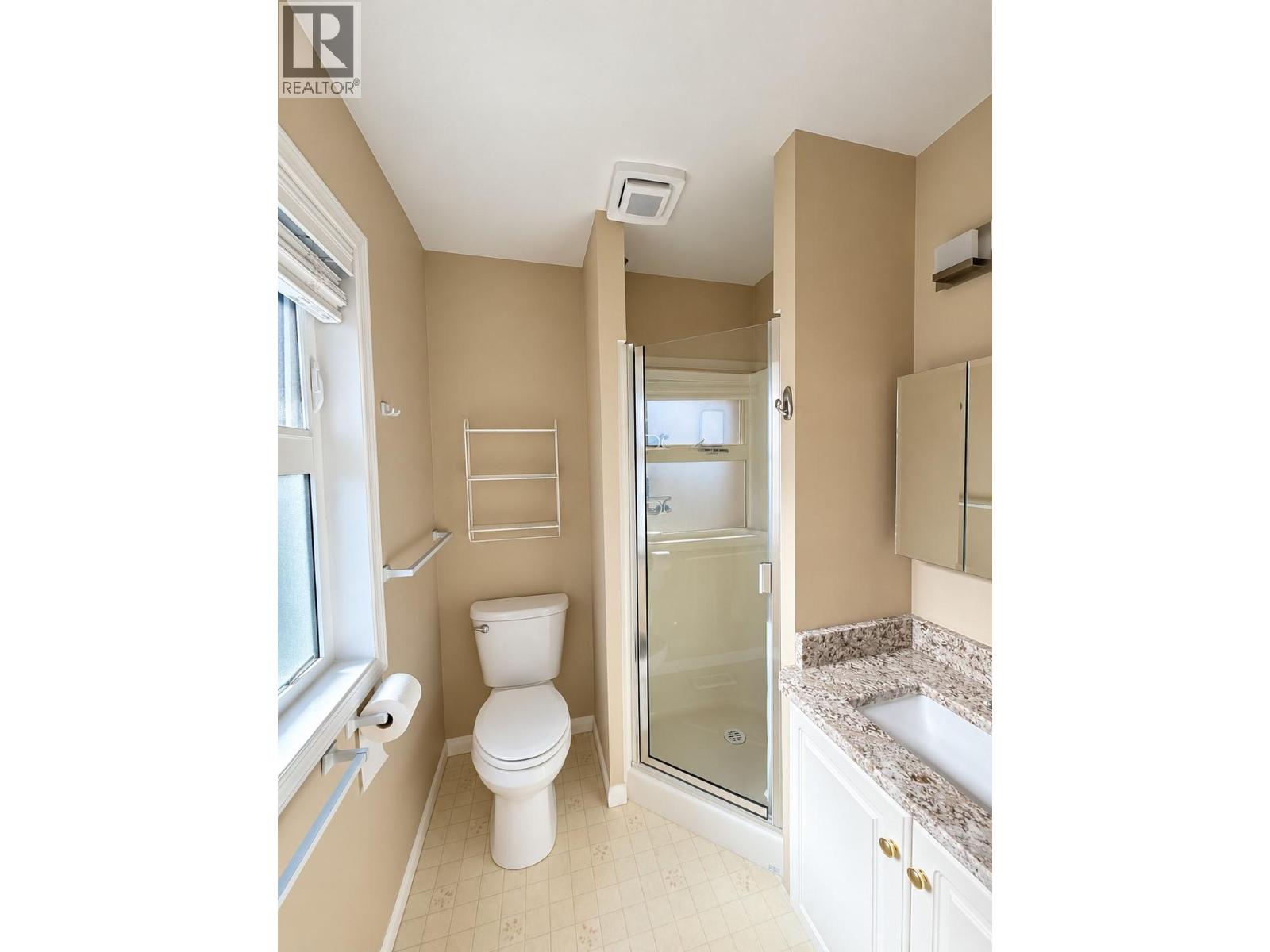 6519 Sherburn Road, Peachland, British Columbia  V0H 1X0 - Photo 14 - 10399207