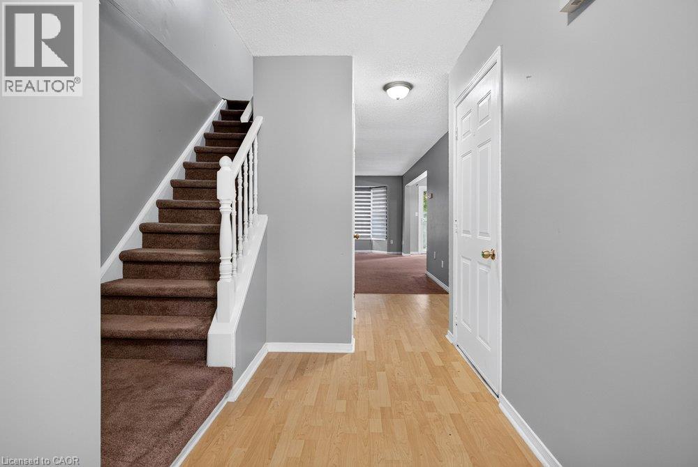 2 Royalwood Court Unit# 20, Stoney Creek, Ontario L8E 4Y9 - Photo 10 - 40865517