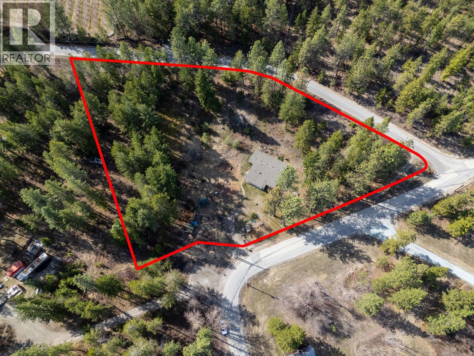 3525 Mathews Road, Kelowna, British Columbia