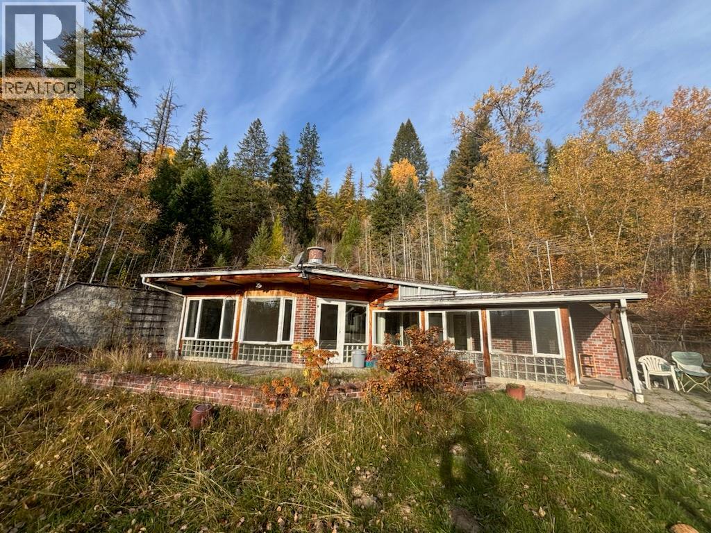 11105 North Fork Road, Grand Forks, British Columbia  V0H 1H8 - Photo 20 - 10403061