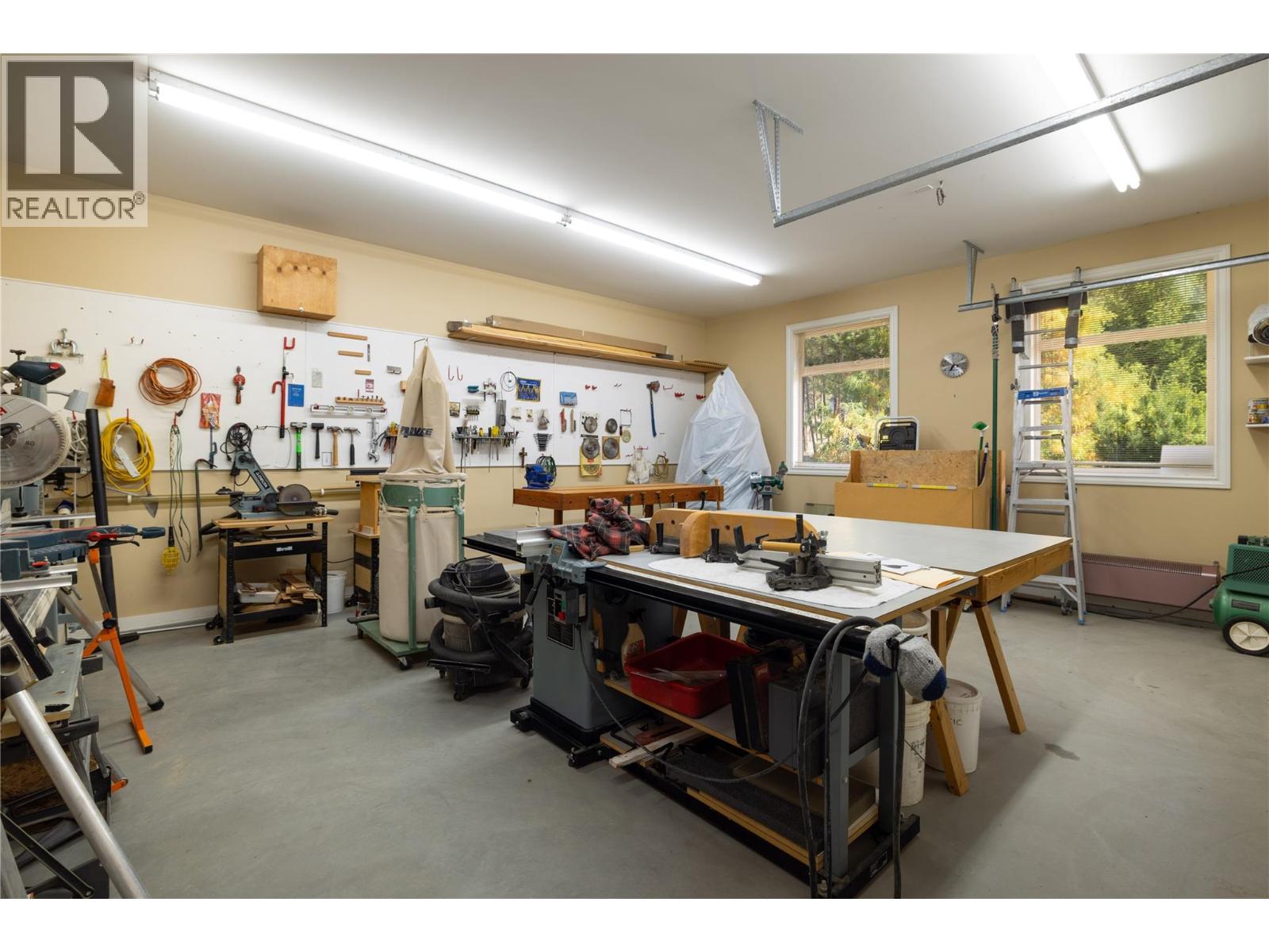 5812 Mccoubrey Road, Lake Country, British Columbia  V4V 2L3 - Photo 47 - 10403377