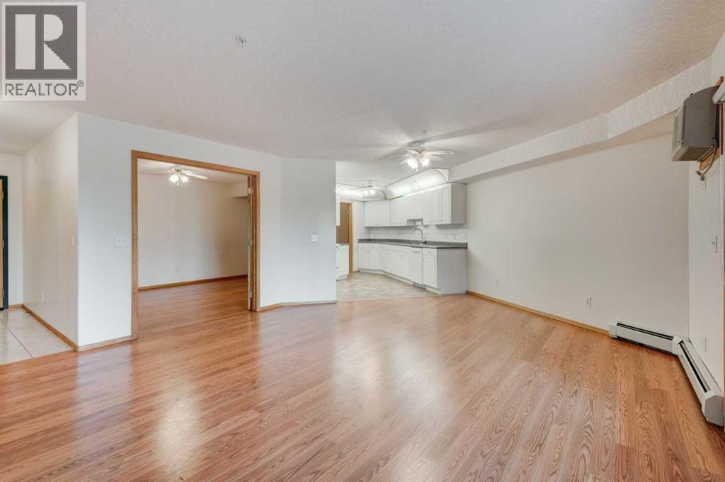 220, 7229 Sierra Morena Boulevard SW, Calgary, Alberta  T3H 3L8 - Photo 8 - A2345945