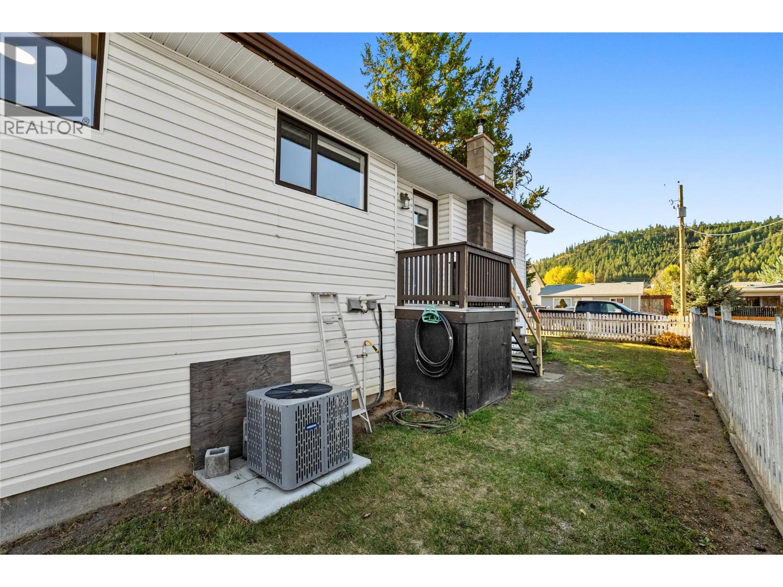 1404 Walnut Avenue, Merritt, British Columbia  V1K 1L3 - Photo 42 - 10403585
