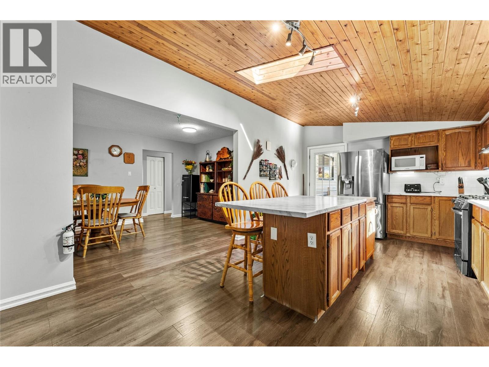 1404 Walnut Avenue, Merritt, British Columbia  V1K 1L3 - Photo 5 - 10403585