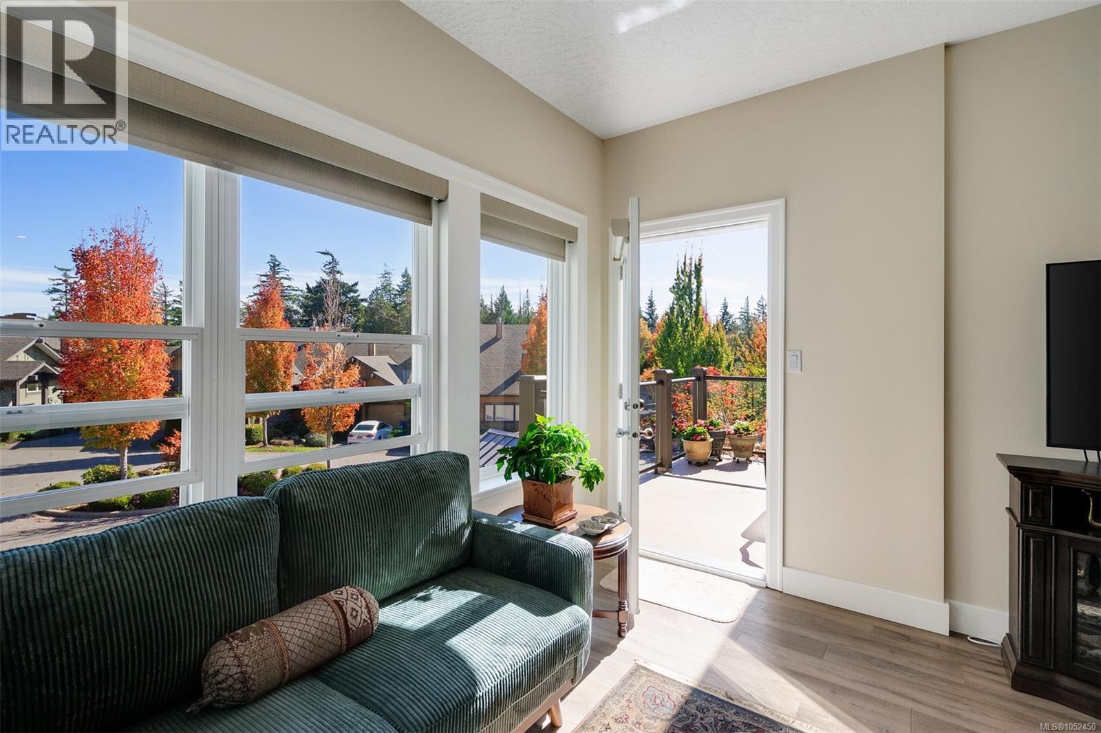 41 486 Royal Bay Dr