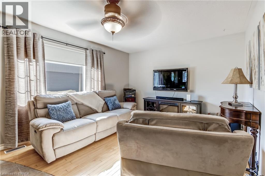 36 Alexander Drive, Brantford, Ontario  N3T 5C5 - Photo 6 - 40871564