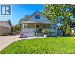 36 ALEXANDER Drive, Brantford, Ontario