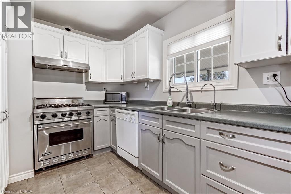 36 Alexander Drive, Brantford, Ontario  N3T 5C5 - Photo 4 - 40871564