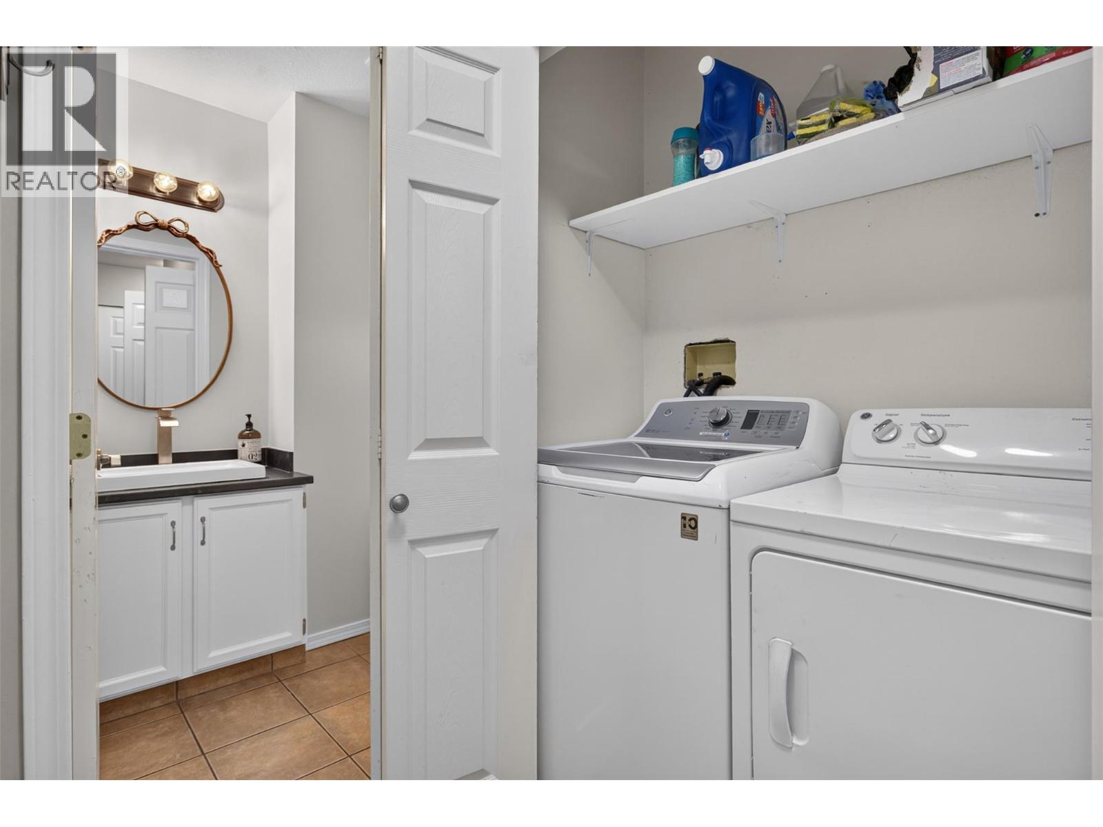 1853 Edgehill Avenue Unit# 10