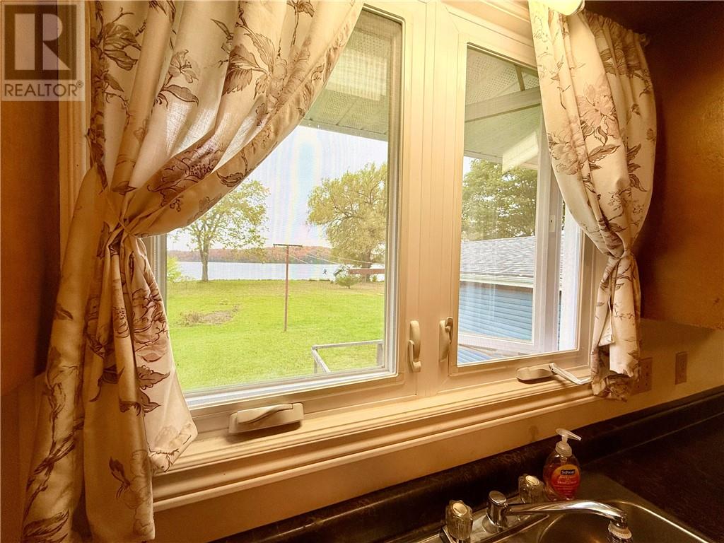 233 Woodward Avenue, Blind River, Ontario  P0R 1B0 - Photo 12 - 2130946