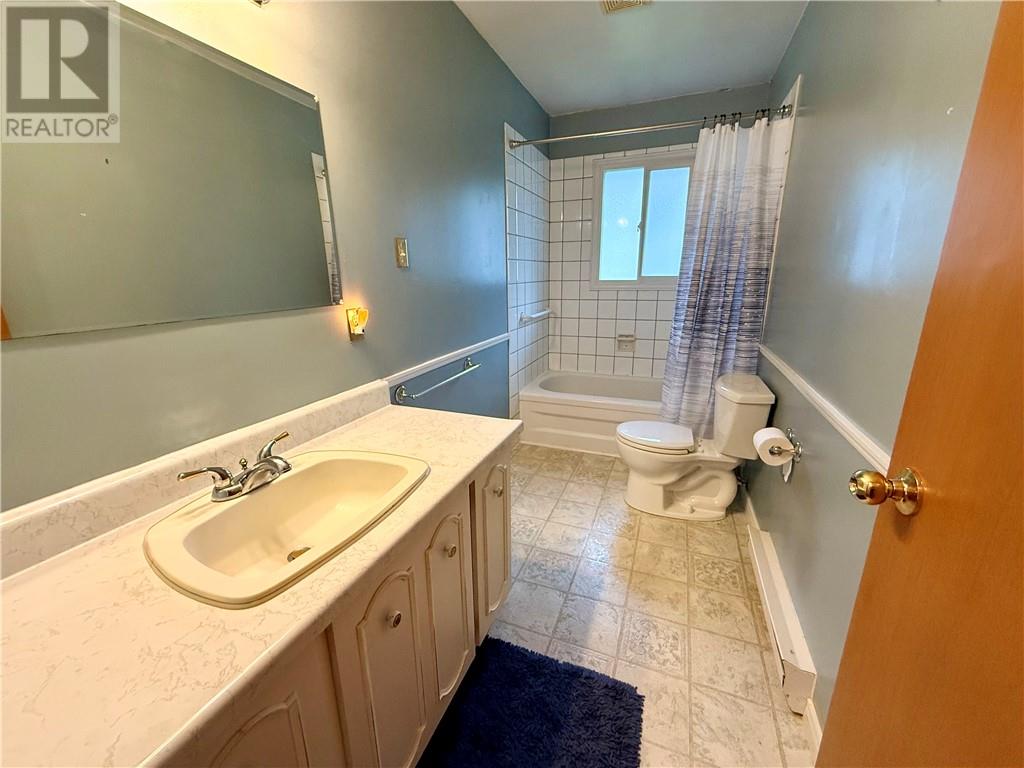233 Woodward Avenue, Blind River, Ontario  P0R 1B0 - Photo 22 - 2130946