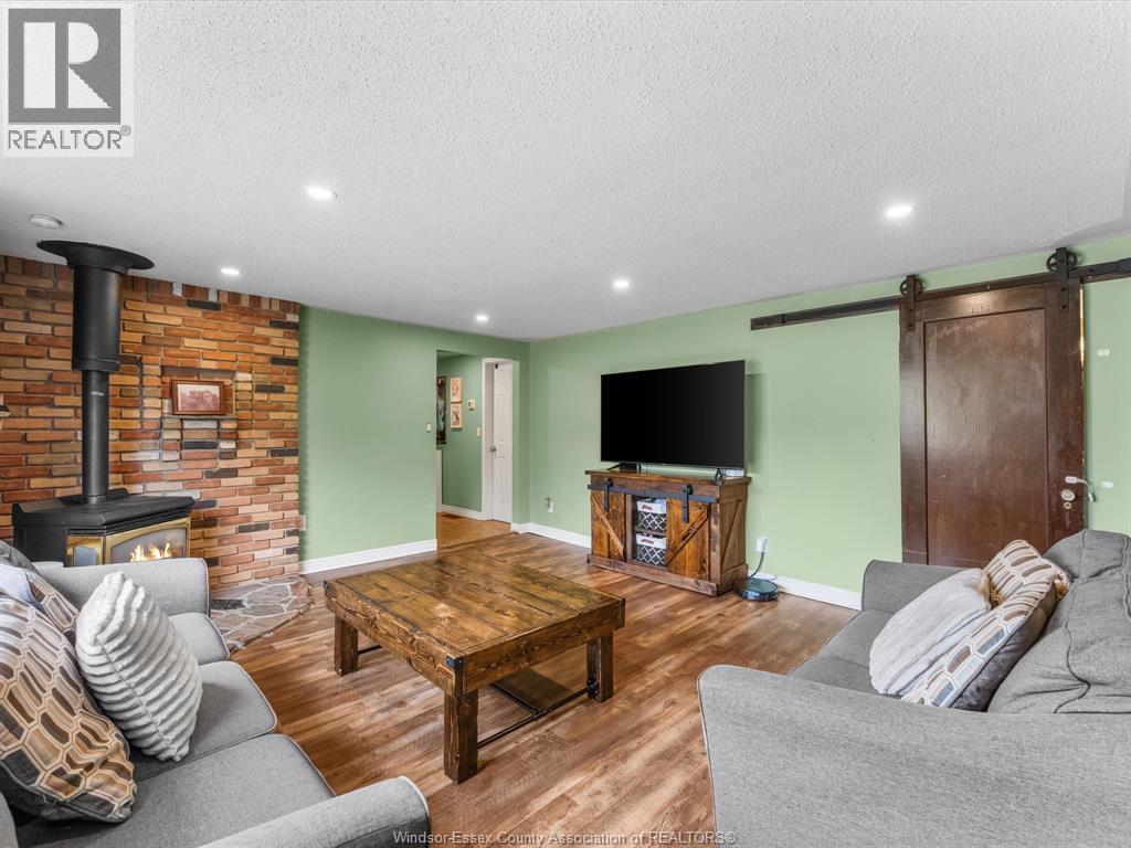 2798 South Talbot Road, Kingsville, Ontario  N0R 1B0 - Photo 6 - 26025500