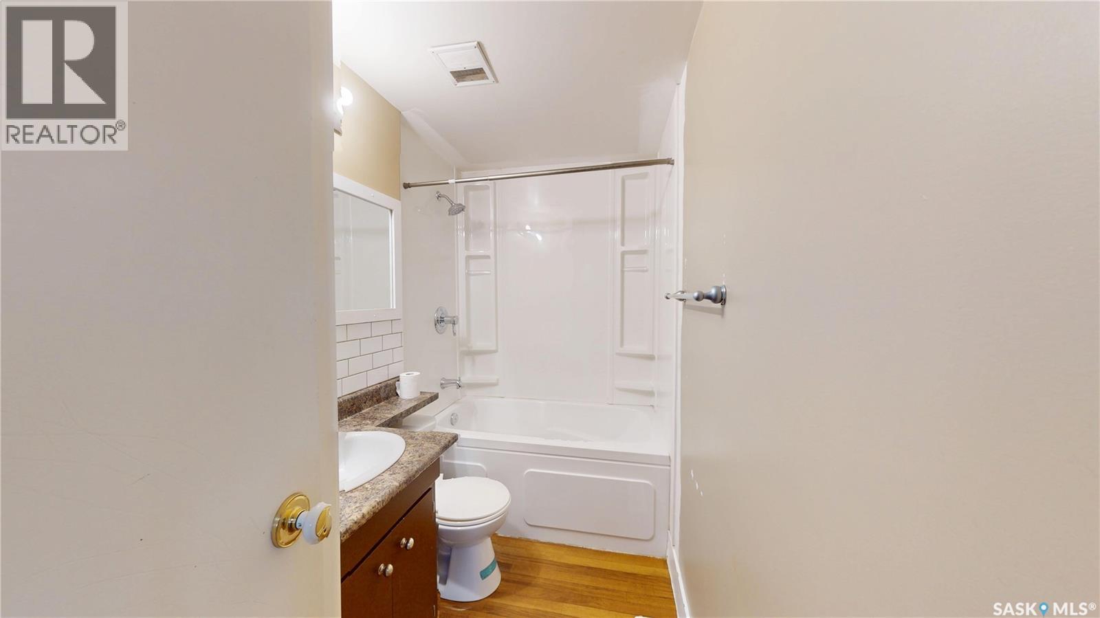 512 J Avenue S, Saskatoon, Saskatchewan  S7M 2A8 - Photo 13 - SK051210