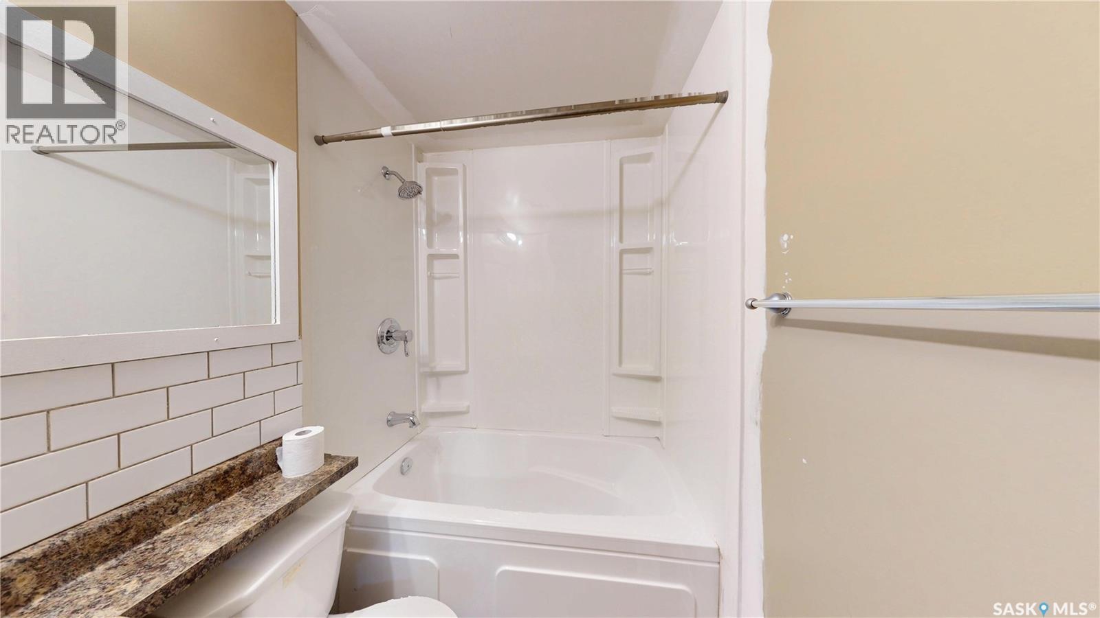 512 J Avenue S, Saskatoon, Saskatchewan  S7M 2A8 - Photo 14 - SK051210